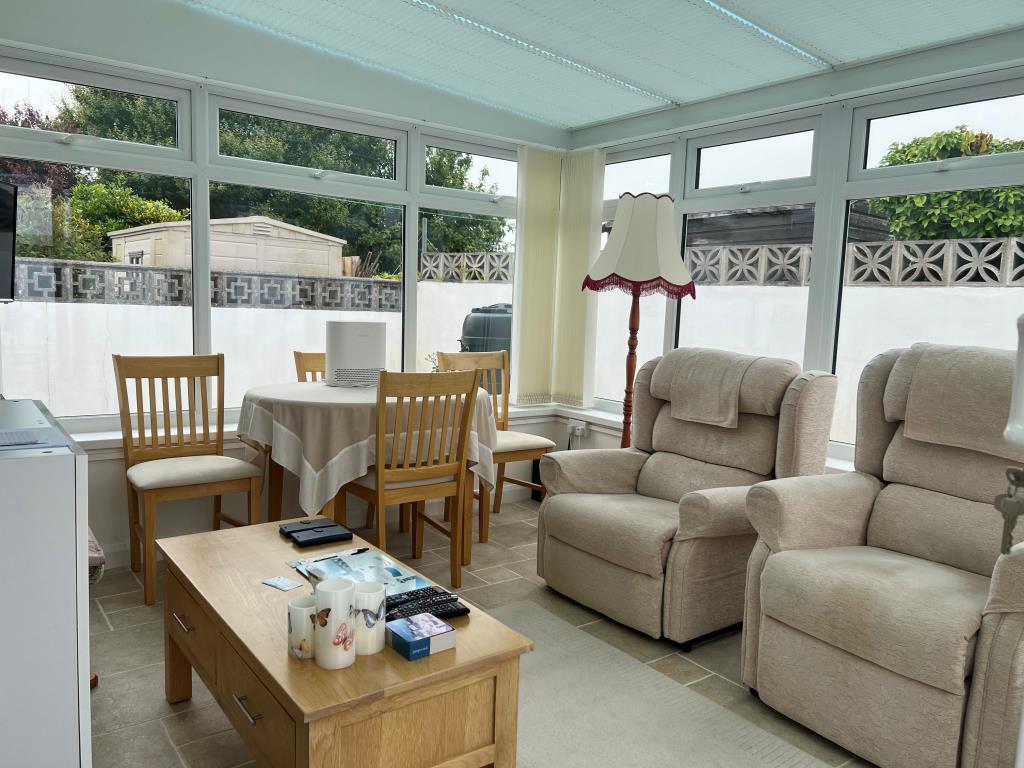Lot: 150 - DETACHED BUNGALOW REQUIRING REPAIR AND IMPROVEMENT WORKS IN SOUGHT AFTER LOCATION - Conservatory